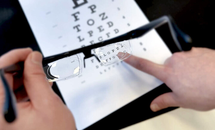 Óculos de grau ajustável ZoomView com design moderno